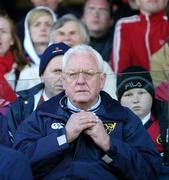 14 May 2005; Munster coach Alan Gaffney watches the final moments of the game. Celtic Cup 2004-2005 Final, Munster v Llanelli Scarlets, Lansdowne Road, Dublin. Picture credit; Brendan Moran / SPORTSFILE