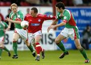 30 May 2005; Gary O'Neill, Shelbourne, in action against Alan Bennett, right, and Colin O'Brien, Cork City. eircom League, Premier Division, Shelbourne v Cork City, Tolka Park, Dublin. Picture credit; David Maher / SPORTSFILE