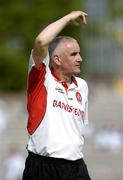 5 June 2005; Mickey Moran, Derry manager, issues instructions to his players. Bank of Ireland Ulster Senior Football Championship, Monaghan v Derry, St. Tighernach's Park, Clones, Co. Monaghan. Picture credit; Damien Eagers / SPORTSFILE