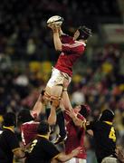 15 June 2005; Simon Easterby, British and Irish Lions, wins possession in the lineout. British and Irish Lions Tour to New Zealand 2005, Wellington v British and Irish Lions, Westpac Stadium, Wellington, New Zealand. Picture credit; Richard Lane / SPORTSFILE