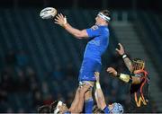 14 February 2014; Rhys Ruddock, Leinster, wins possession for his side in a lineout. Celtic League 2013/14 Round 14, Leinster v Newport Gwent Dragons, RDS, Ballsbridge, Dublin. Picture credit: Ramsey Cardy / SPORTSFILE