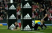 2 July 2005; Gareth Thomas, British and Irish Lions, scores his sides try against New Zealand. British and Irish Lions Tour to New Zealand 2005, 2nd Test, New Zealand v British and Irish Lions, Westpac Stadium, Wellington, New Zealand. Picture credit; Brendan Moran / SPORTSFILE