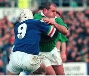 4 March 2000; Peter Clohessy, Ireland, in action against Alessandro Trocon, 9, Italy. Six Nations Rugby International, Ireland v Italy, Lansdowne Road, Dublin. Picture credit: Damien Eagers / SPORTSFILE