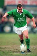 31 March 2000; Emmet Farrell, Ireland A. Six Nations &quot;A&quot; Rugby International, Ireland A v Wales A, Donnybrook, Dublin. Picture credit: Aoife Rice / SPORTSFILE