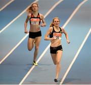 26 February 2014; Katie Kirk, right, on her way to winning the women's 800m event from second place Katie Snowden during the AIT International Arena Grand Prix. Athlone Institute of Technology International Arena, Athlone, Co. Westmeath. Picture credit: Stephen McCarthy / SPORTSFILE