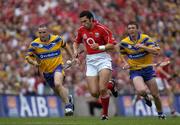 14 August 2005; Sean Og O hAilpin, Cork, in action against Colin Lynch, left, and Diarmuid McMahon, Clare. Guinness All-Ireland Senior Hurling Championship Semi-Final, Cork v Clare, Croke Park, Dublin. Picture credit; Brian Lawless / SPORTSFILE