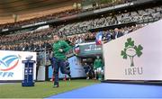 15 March 2014; Ireland's Brian O'Driscoll makes his way on to the pitch for his last international appearance for Ireland. RBS Six Nations Rugby Championship 2014, France v Ireland, Stade De France, Saint Denis, Paris, France. Picture credit: Stephen McCarthy / SPORTSFILE
