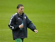 11 October 2005; Matt Holland, Republic of Ireland, during squad training. Lansdowne Road, Dublin. Picture credit: Ciara Lyster / SPORTSFILE