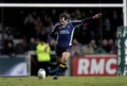 17 December 2005; Felipe Contepomi, Leinster, kick a last minute penalty which he failed to convert. Heineken Cup 2005-2006, Pool 5, Round 4, Bourgoin v Leinster, Stade Pierre Rajon, Bourgoin-Jallieu, France. Picture credit: Brian Lawless / SPORTSFILE