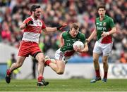13 April 2014; Colm Boyle, Mayo, in action against Oisin Duffy, Derry. Allianz Football League Division 1 Semi-Final, Derry v Mayo, Croke Park, Dublin. Picture credit: David Maher / SPORTSFILE