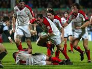 13 January 2006; Simon Best, Ulster, goes for the line supported by team-mate Neil Best. Heineken Cup 2005-2006, Pool 4, Round 5, Ulster v Biarritz Olympique, Ravenhill, Belfast. Picture credit: Oliver McVeigh / SPORTSFILE