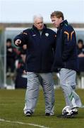 27 February 2006; Sir Bobby Robson, International Football Consultant, Republic of Ireland, chats with Steve Staunton, manager, during squad training. Malahide FC, Malahide, Dublin. Picture credit: David Maher / SPORTSFILE