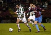 27 February 2006; Roy O'Donovan, Cork City, in action against Stephen Bradley, Drogheda United. Setanta Cup, Group 1, Cork City v Drogheda United, Turners Cross, Cork. Picture credit: Pat Murphy / SPORTSFILE