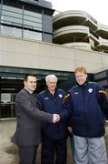 28 February 2006; Republic of Ireland manager Steve Staunton, right, with Sir Bobby Robson, centre, International Football Consultant, Republic of Ireland, and Peter McKenna, Croke Park Stadium Director before a tour of Croke Park, Dublin. Picture credit: David Maher / SPORTSFILE