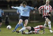 28 February 2006; Bobby Ryan, Shelbourne, in action against Barry Molloy, Derry City. Setanta Cup, Group 2, Derry City v Shelbourne, Brandywell, Derry. Picture credit: Damien Eagers / SPORTSFILE