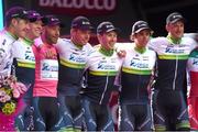 9 May 2014; Svein Tuft, in the race leaders jersey, and his Orica Greenedge team-mates celebrate after victory in stage 1 of the Giro d'Italia 2014. Belfast, Co. Antrim. Picture credit: Stephen McCarthy / SPORTSFILE