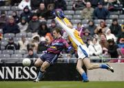17 March 2006; Seamie Rabbitte, Salthill / Knocknacarra, in action against Anthony Healy, St. Gall's. AIB All-Ireland Club Senior Football Championship Final, St. Gall's v Salthill / Knocknacarra, Croke Park, Dublin. Picture credit: Pat Murphy / SPORTSFILE