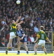 9 April 2006; Darren Magee, Dublin, contests a dropping ball with Darragh O Se and Eamonn Fitzmaurice (11), Kerry. Allianz National Football League, Division 1A, Round 7, Kerry v Dublin, Fitzgerald Stadium, Killarney, Co. Kerry. Picture credit: Brendan Moran / SPORTSFILE