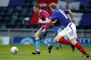 11 April 2006; Shane Barrett, Drogheda United, in action against Andrew Hunter, Linfield. Setanta Cup Semi-Final, Linfield v Drogheda United, Windsor Park, Belfast. Picture credit: Oliver McVeigh / SPORTSFILE