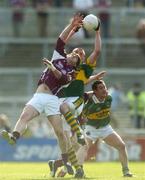 23 April 2006; Kieran Donaghy, Kerry, supported by team-mate Paul Galvin in action against Paul Clancy, Galway. Allianz National Football League, Division 1 Final, Kerry v Galway, Gaelic Grounds, Limerick. Picture credit: Damien Eagers / SPORTSFILE