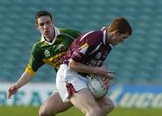 23 April 2006; Kieran Fitzgerald, Galway, in action against Decan O'Sullivan, Kerry. Allianz National Football League, Division 1 Final, Kerry v Galway, Gaelic Grounds, Limerick. Picture credit: Damien Eagers / SPORTSFILE