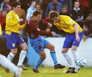 28 April 2006; Declan O'Brien, Drogheda United, in action against, Alan Murphy, left, and Steven Paisley, Longford Town. eircom League, Premier Division, Drogheda United v Longford Town, United Park, Drogheda, Co. Louth. Picture credit: Brian Lawless / SPORTSFILE