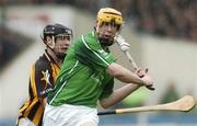 30 April 2006; Niall Moran, Limerick, in action against Jackie Tyrrell, Kilkenny. Alllianz National Hurling League, Division 1 Final. Kilkenny v Limerick, Semple Stadium, Thurles, Co. Tipperary. Picture credit: David Maher / SPORTSFILE