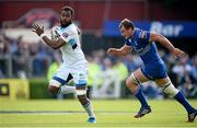 31 May 2014; Leone Nakarawa, Glasgow Warriors, races clear of Rhys Ruddock, Leinster. Celtic League 2013/14 Grand Final, Leinster v Glasgow Warriors. RDS, Ballsbridge, Dublin.  Picture credit: Brendan Moran / SPORTSFILE