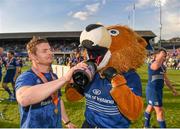 31 May 2014; Leinster's Brian O'Driscoll celebrates at the end of the game with Leinster mascot Leo the Lion. Celtic League 2013/14 Grand Final, Leinster v Glasgow Warriors. RDS, Ballsbridge, Dublin. Picture credit: Stephen McCarthy / SPORTSFILE