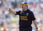 4 June 2006; John Leahy, Tipperary selector shouts instructions to his players. Guinness Munster Senior Hurling Championship, Semi-Final, Waterford v Tipperary, Pairc Ui Chaoimh, Cork. Picture credit; Damien Eagers / SPORTSFILE
