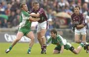 18 June 2006; Alan Mangan, Westmeath, in action against Kevin Waldron, left, and Paul Earley, London. Bank of Ireland All-Ireland Senior Football Championship Qualifier, Round 1, Westmeath v London, Cusack Park, Mullingar, Co. Westmeath. Picture credit: Pat Murphy / SPORTSFILE