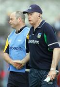 18 June 2006; Clare manager Anthony Daly shakes hand with Limerick manager Joe McKenna. Guinness All-Ireland Senior Hurling Championship Qualifier, Round 1, Clare v Limerick, Cusack Park, Ennis, Co. Clare. Picture credit: Kieran Clancy / SPORTSFILE