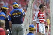25 June 2006; Cork goalkeeper Donal Og Cusack calls for the referee's attention watched by Tipperary manager Michael &quot;Babs&quot; Keating, left, and selector John Leahy. Guinness Munster Senior Hurling Championship Final, Tipperary v Cork, Semple Stadium, Thurles, Co. Tipperary. Picture credit: Brendan Moran / SPORTSFILE