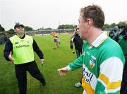 8 July 2006; Clare manager Anthony Daly, left, shakes hands with Brian Whelahan, Offaly. Guinness All-Ireland Senior Hurling Championship Qualifier, Round 3, Clare v Offaly, Cusack Park, Ennis, Co. Clare. Picture credit: Kieran Clancy / SPORTSFILE