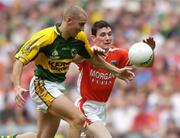 5 August 2006; Sean O'Sullivan, Kerry, in action against Andy Mallon, Armagh. Bank of Ireland All-Ireland Senior Football Championship Quarter-Final, Armagh v Kerry, Croke Park, Dublin. Picture credit; Damien Eagers / SPORTSFILE