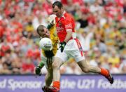 5 August 2006; Steven McDonnell, Armagh, goes round Diarmuid Murphy, Kerry, for his side's 1st half goal. Bank of Ireland All-Ireland Senior Football Championship Quarter-Final, Armagh v Kerry, Croke Park, Dublin. Picture credit; Oliver McVeigh / SPORTSFILE