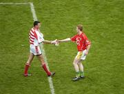 20 August 2006; Colm Cooper, the Kerry captain, is congratulated by Cork goalkeeper Alan Quirke. Bank of Ireland All-Ireland Senior Football Championship Semi-Final, Kerry v Cork, Croke Park, Dublin. Picture credit: Ray McManus / SPORTSFILE