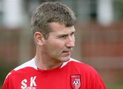 13 September 2006; Stephen Kenny, Derry City manager, during squad training. Clooney Park West, Derry. Picture credit: Oliver McVeigh / SPORTSFILE