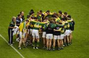 5 August 2006; Kerry players and management in a huddle before the game. Bank of Ireland All-Ireland Senior Football Championship Quarter-Final, Armagh v Kerry, Croke Park, Dublin. Picture credit; Ray McManus / SPORTSFILE