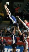 21 October 2006; Malcolm O'Kelly, Leinster, takes the ball in the lineout against James Forrester, Gloucester Rugby. Heineken Cup 2006-2007, Pool 2, Round 1, Leinster v Gloucester Rugby, Lansdowne Road, Dublin. Picture credit: Matt Browne / SPORTSFILE
