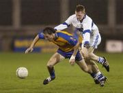 30 October 2006; Kevin O'Neill, Na Fianna, in action against Ronan Fallon, St Vincents. Dublin Senior Football Championship Semi-Final, Na Fianna v St Vincents, Parnell Park, Dublin. Picture credit: Damien Eagers / SPORTSFILE