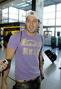 31 October 2006; Australian player Brendan Fevola arrives at Dublin airport prior to his departure for Australia. Dublin Airport, Dublin. Picture credit: Damien Eagers / SPORTSFILE