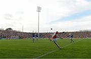 30 August 2014; Mayo goalkeeper Rob Hennelly takes a 45 metre free in the last seconds of normal time. It droppped short signalling extra time. GAA Football All Ireland Senior Championship, Semi-Final Replay, Kerry v Mayo. Gaelic Grounds, Limerick. Picture credit: Barry Cregg / SPORTSFILE