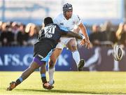 6 September 2014; Isaac Boss, Leinster, is tackled by Niko Matawalu, Glasgow Warriors. Guinness PRO12, Round 1, Glasgow Warriors v Leinster. Scotstoun Stadium, Glasgow, Scotland. Picture credit: Stephen McCarthy / SPORTSFILE