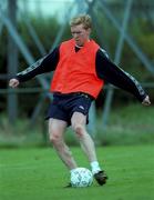 6 October 1999; Steve Staunton during a Republic of Ireland training session at AUL Grounds in Clonshaugh, Dublin. Photo by David Maher/Sportsfile