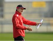 11 September 2014; Ulster's Head Coach Les Kiss, in action during the captain's run ahead of their Guinness PRO12, Round 2, game against Zebre on Friday. Ulster Rugby Squad Captain's Run, Kingspan Stadium, Ravenhill Park, Belfast, Co. Antrim. Picture credit: Oliver McVeigh / SPORTSFILE