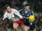 3 February 2007; Stephen Cluxton, Dublin, in action against Michael Murphy, Tyrone. Allianz NFL Division 1A, Dublin v Tyrone, Croke Park, Dublin. Picture credit: Pat Murphy / SPORTSFILE