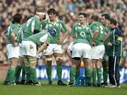 11 February 2007; The Irish team gather together in a huddle. RBS Six Nations Rugby Championship, Ireland v France, Croke Park, Dublin. Picture Credit: Brendan Moran / SPORTSFILE