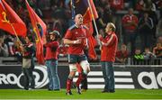19 September 2014; Paul O'Connell, Munster, makes his way out for the start of the game. Guinness PRO12, Round 3, Munster v Zebre. Thomond Park, Limerick. Picture credit: Diarmuid Greene / SPORTSFILE