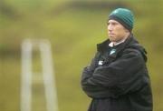 19 February 2007; Ireland's Peter Stringer watches his team-mates during squad training. St Gerard's School,  Bray, Co. Wicklow. Picture credit: Pat Murphy / SPORTSFILE
